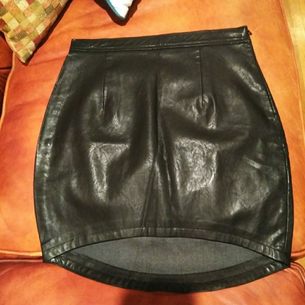 pleather skirt size small -TOBI
